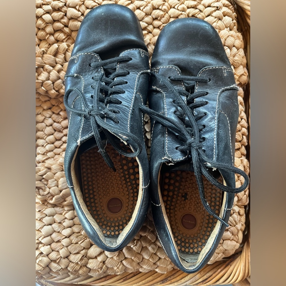 Born men’s size 10 retro lace ups black with brown stitching - Picture 5 of 9